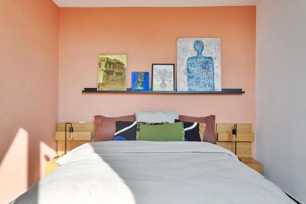Apartment Ruim 3 Slaapkamer Appartement Met Parking Nabij Nato Machelen Belgium
