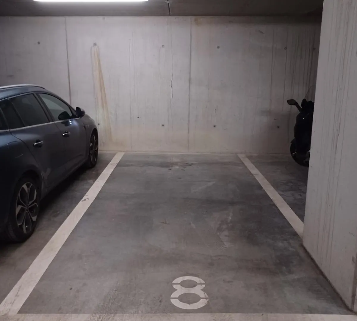 Ruim 3 Slaapkamer Appartement Met Parking Nabij Nato Machelen 0*,  Belgium